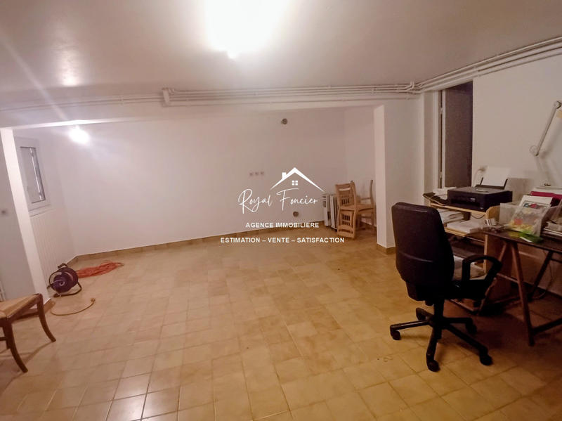 Maison - 196 m² - 5 pièces