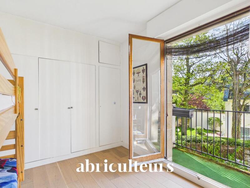 Appartement ancien - 88 m² - 4 pièces