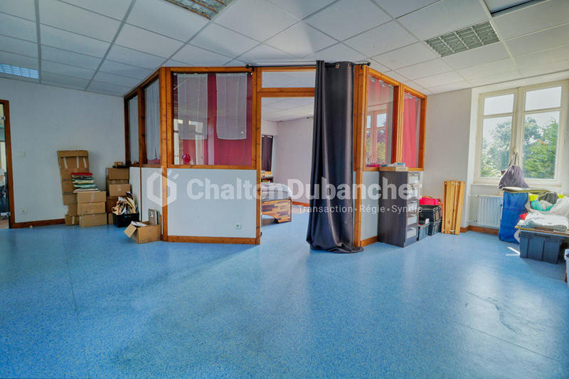 Maison - 500 m² - 12 pièces