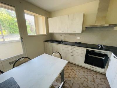 Appartement - 97 m² - 3 pièces