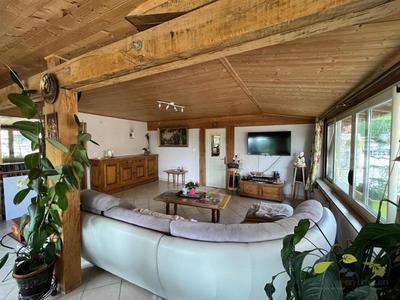 Propriété - 162 m² - 8 pièces