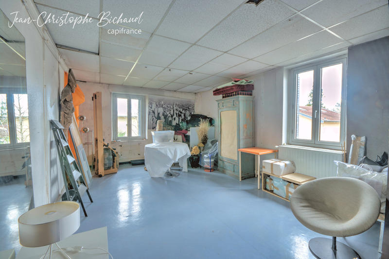 Loft - 275 m² - 5 pièces