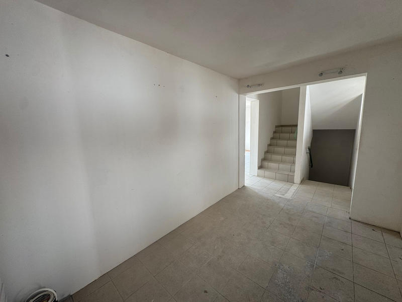 Maison - 161 m² - 9 pièces