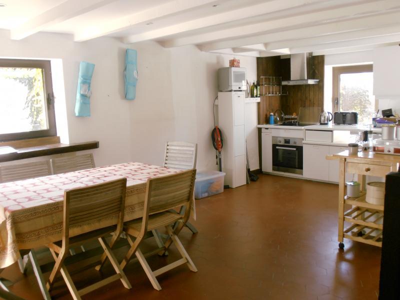 Maison - 240 m² - 10 pièces