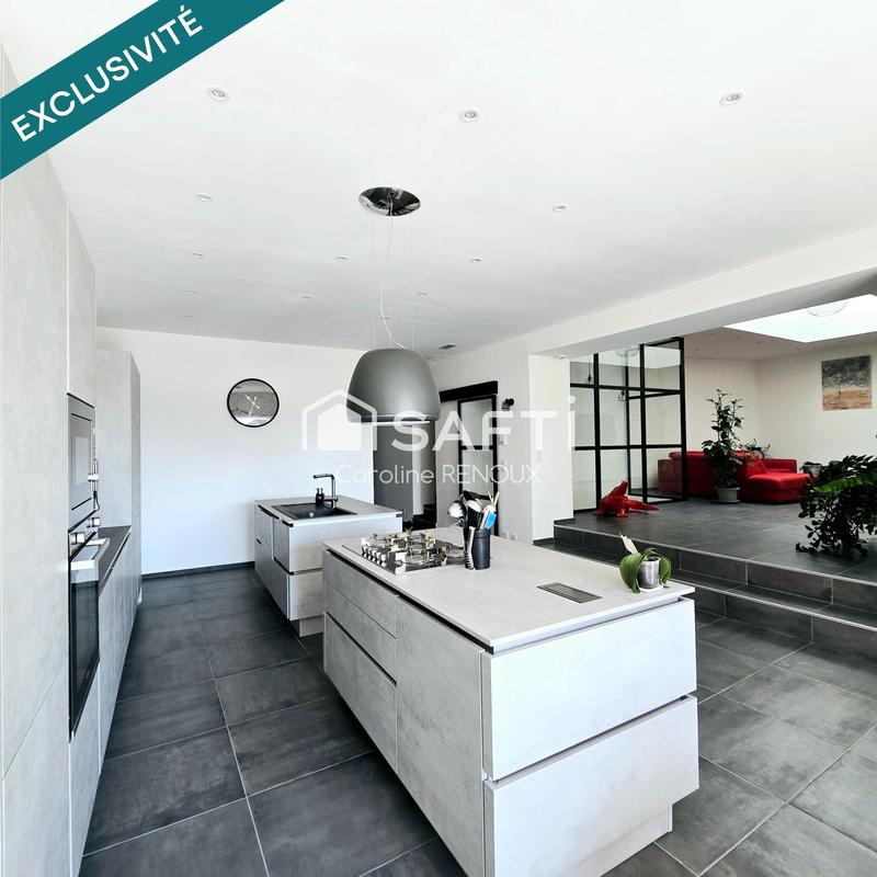 Maison - 160 m² - 2 pièces