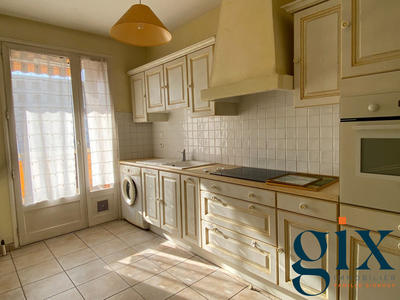 Appartement - 98 m² - 4 pièces