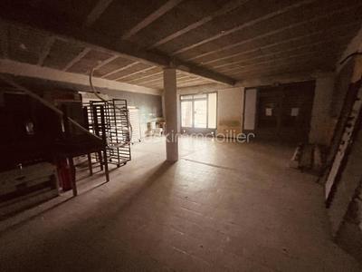 Local commercial - 125 m² - 2 pièces