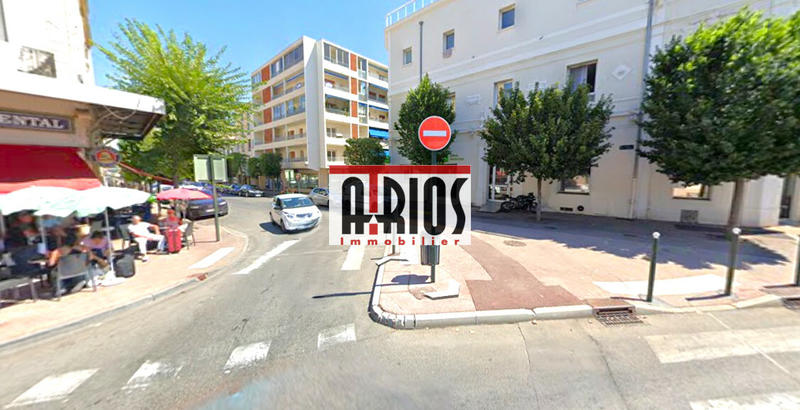 Local d'activité / Entrepôt - 147 m²