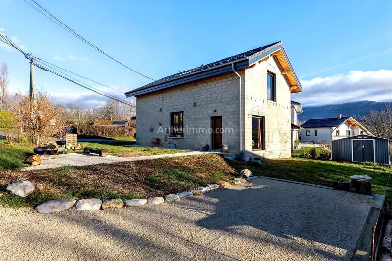 Maison - 140 m² - 4 pièces