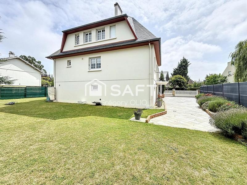 Maison - 159 m² - 7 pièces