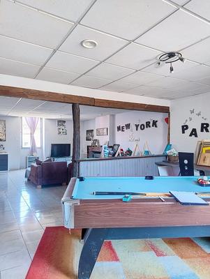 Maison - 236 m² - 7 pièces