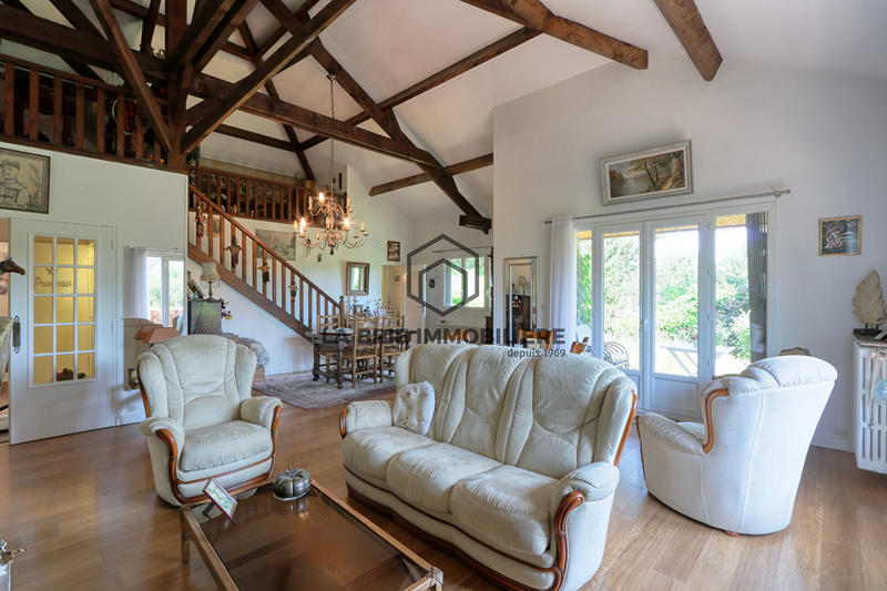 Maison - 122 m² - 5 pièces