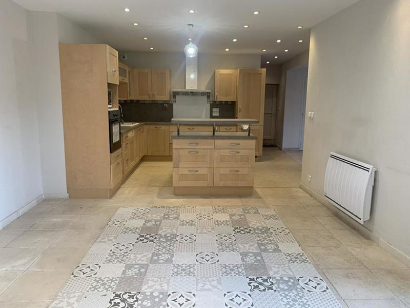 Maison en pierre - 192 m² - 7 pièces