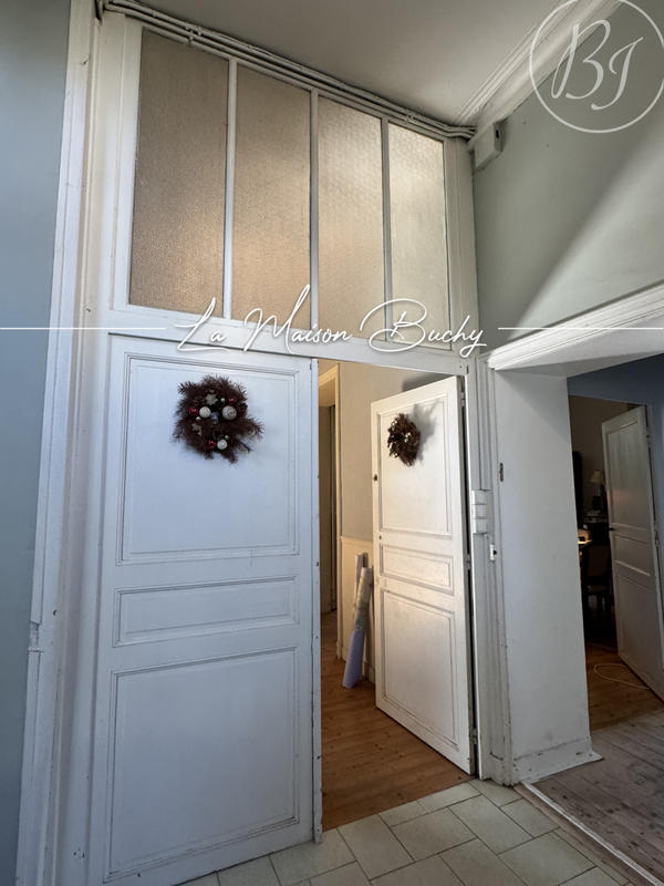 Maison - 295 m² - 11 pièces