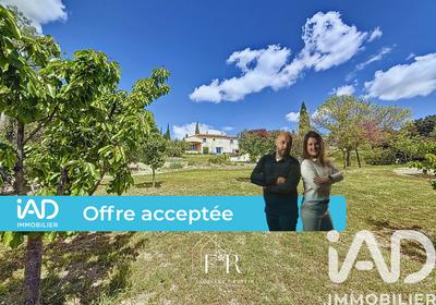 Maison - 240 m² - 8 pièces