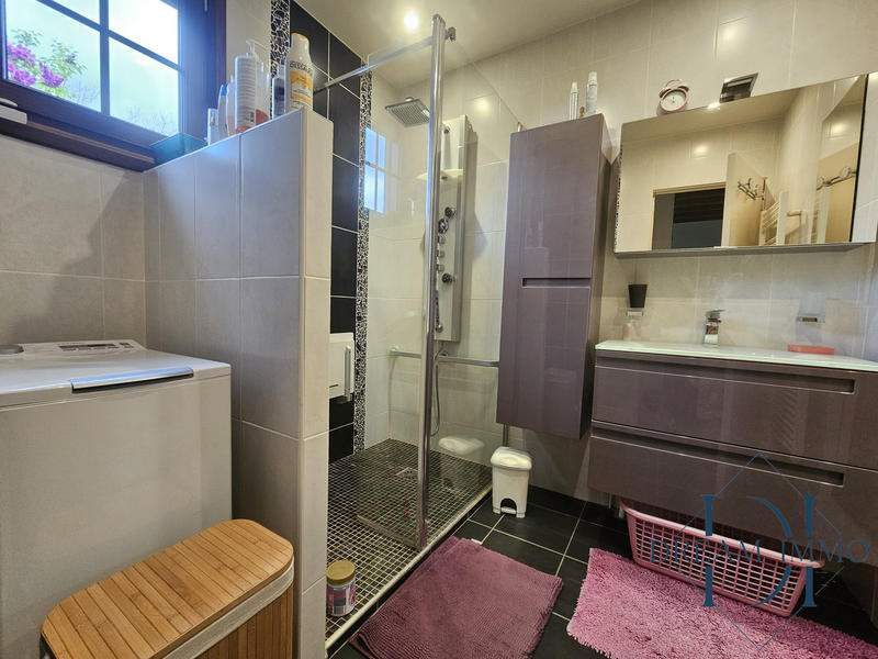 Maison traditionnelle - 120 m² - 6 pièces