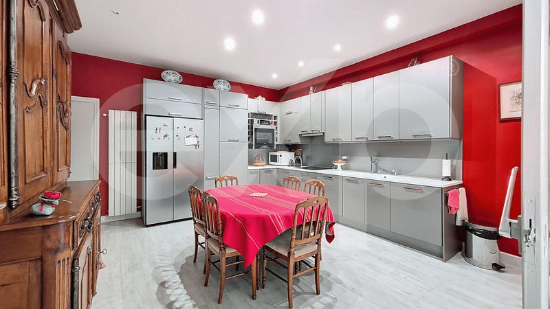 Maison - 151 m² - 5 pièces