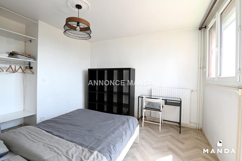 Chambre - 11 m² - 3 pièces
