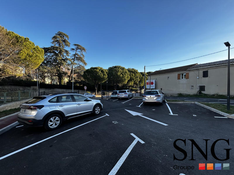 Local d'activités - 148 m²