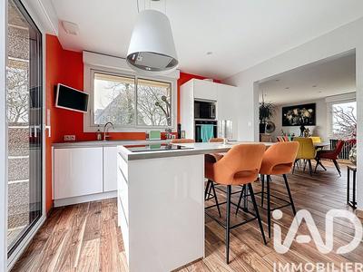 Maison - 188 m² - 7 pièces