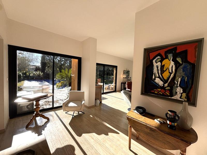 Villa - 200 m² - 5 pièces