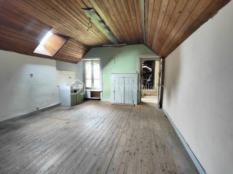 Maison - 400 m² - 6 pièces