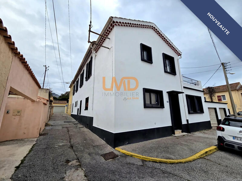 Maison - 200 m² - 9 pièces