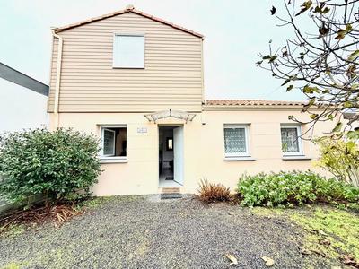 Maison - 100 m² - 6 pièces