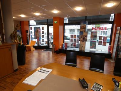 Local commercial - 81 m²