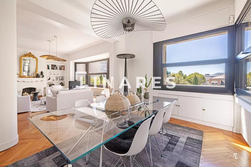 Appartement - 114 m² - 4 pièces