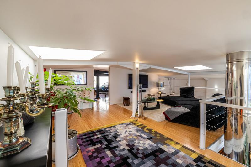 Maison - 397 m² - 8 pièces