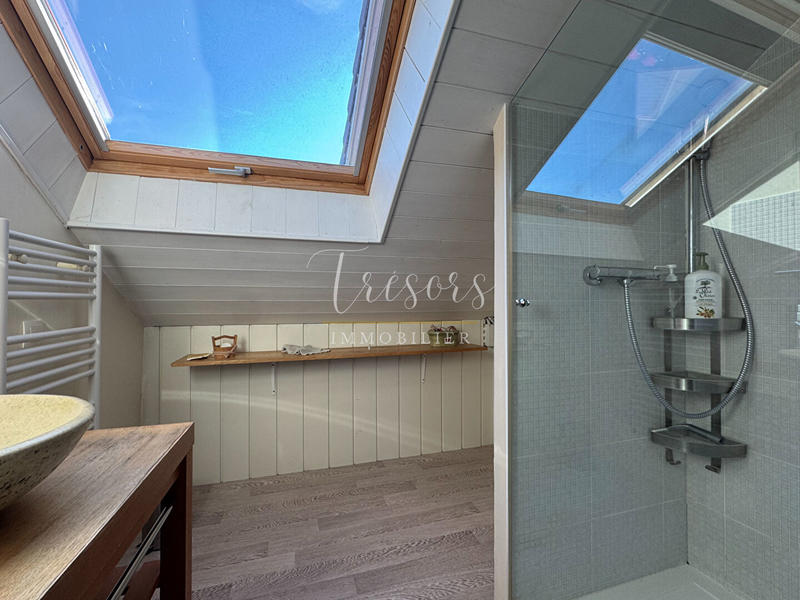 Maison - 190 m² - 6 pièces