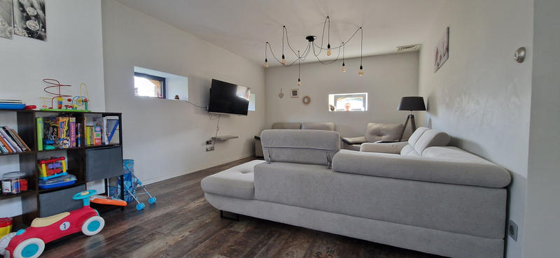 Maison - 166 m² - 6 pièces