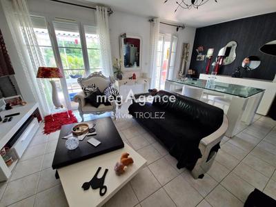 Maison - 86 m² - 4 pièces