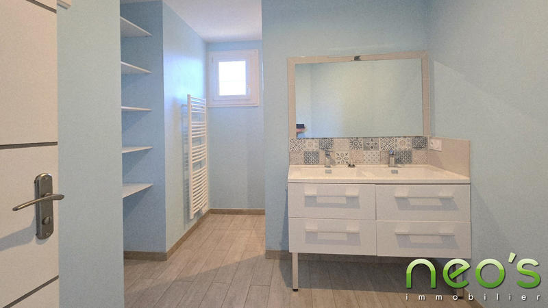 Maison - 92 m² - 4 pièces