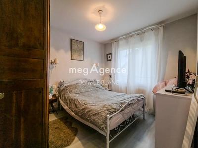 Maison - 80 m² - 4 pièces
