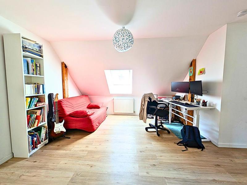 Maison - 145 m² - 8 pièces