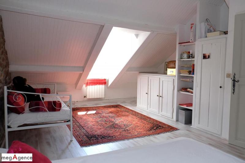 Maison en pierre - 212 m² - 7 pièces