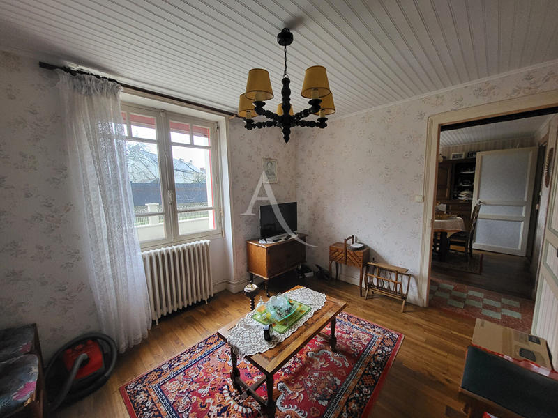 Maison - 92 m² - 5 pièces