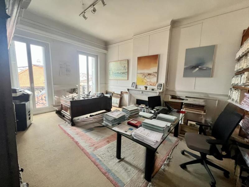 Bureau - 131 m² - 3 pièces