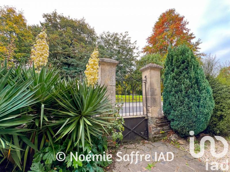 Maison - 236 m² - 7 pièces