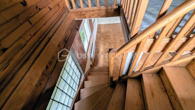 Maison traditionnelle - 138 m² - 4 pièces