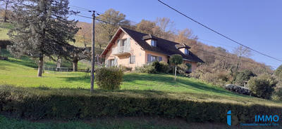 Maison traditionnelle - 135 m² - 5 pièces