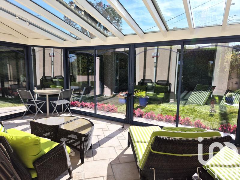 Maison - 300 m² - 8 pièces