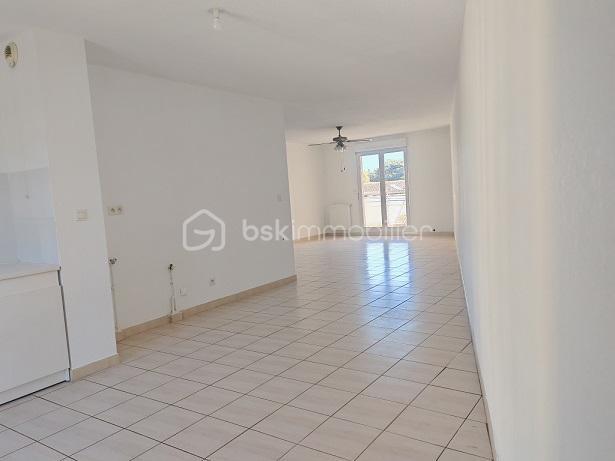 Appartement - 82 m² - 3 pièces