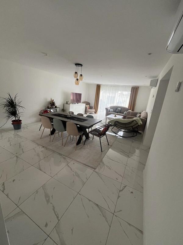 Maison - 137 m² - 5 pièces