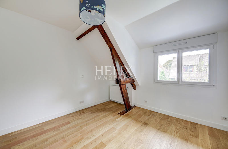 Maison - 156 m² - 7 pièces