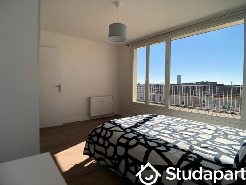 Chambre - 10 m² - 1 pièce