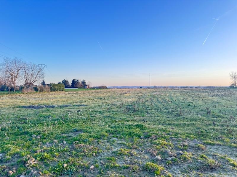 Terrain constructible - 9 000 m²