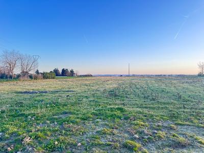 Terrain constructible - 9 000 m²